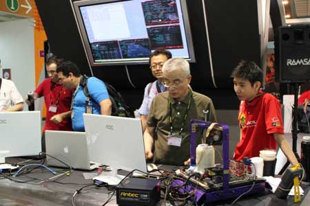 450x300  24 KB. Big one: 1500x1000  136 KB