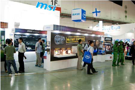 450x301  22 KB. Big one: 1500x1004  141 KB