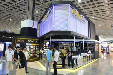 450x300  38 KB. Big one: 1500x1000  195 KB