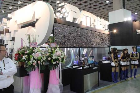 450x300  34 KB. Big one: 1500x1000  169 KB