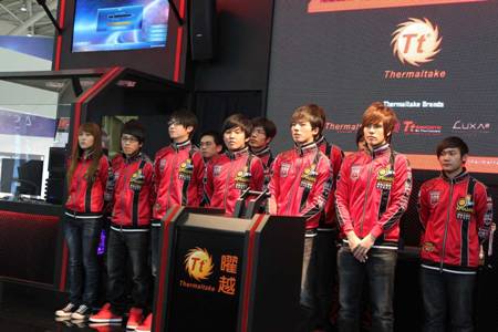 450x300  32 KB. Big one: 1500x1000  183 KB