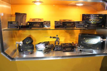 450x300  28 KB. Big one: 1500x1000  125 KB