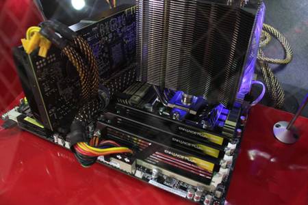 450x300  33 KB. Big one: 1500x1000  153 KB