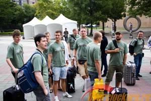 300x200  23 KB. Big one: 1500x1000  209 KB