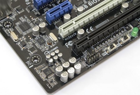 450x306  38 KB. Big one: 1000x680  138 KB