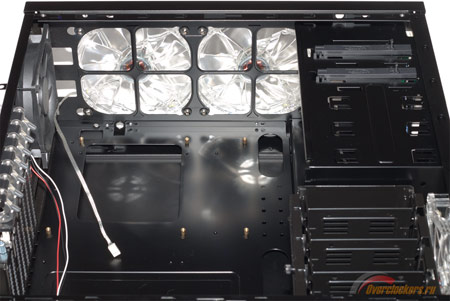 450x301  37 KB. Big one: 1497x1000  241 KB