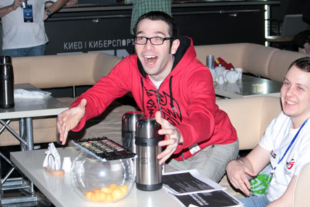 450x300  68 KB. Big one: 1500x1000  232 KB