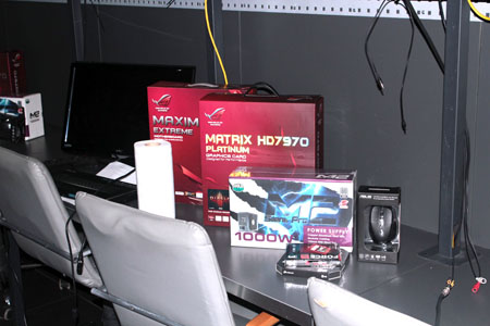 450x300  55 KB. Big one: 1500x1000  208 KB