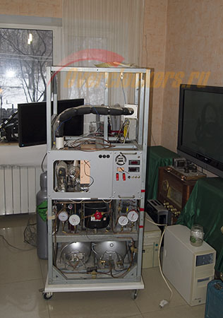 316x450  60 KB. Big one: 1052x1500  232 KB