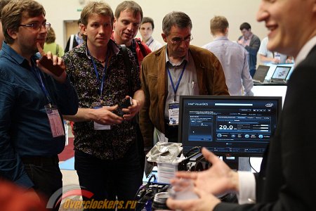 450x300  38 KB. Big one: 1500x1000  260 KB