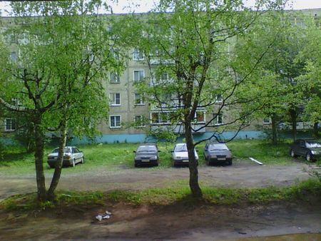 450x338  50 KB. Big one: 1500x1125  290 KB