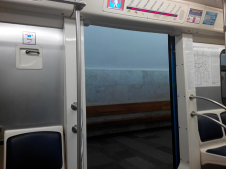 450x338  60 KB. Big one: 4096x3072  2342 KB