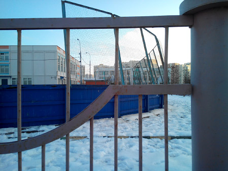 449x337  50 KB. Big one: 4096x3072  3005 KB