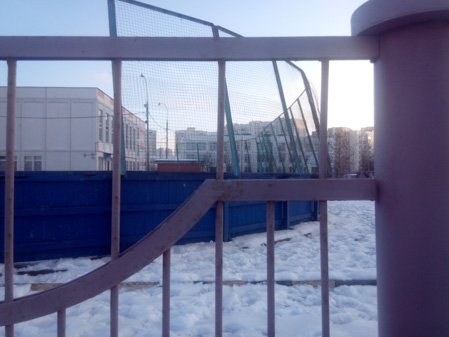 449x337  50 KB. Big one: 4096x3072  2844 KB