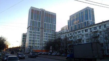 450x253  40 KB. Big one: 3264x1836  856 KB