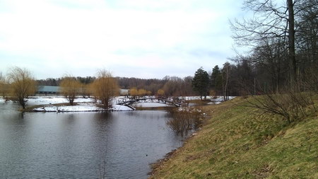 450x253  39 KB. Big one: 3264x1836  1144 KB