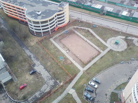 450x337  39 KB. Big one: 1600x1200  835 KB