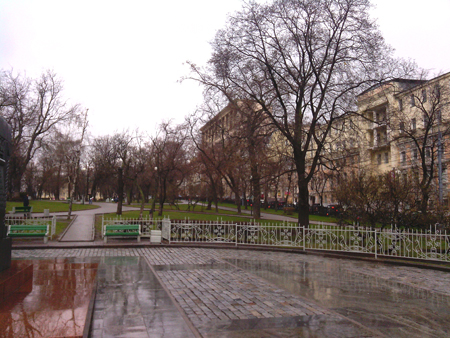 450x338  210 KB. Big one: 2592x1944  2683 KB