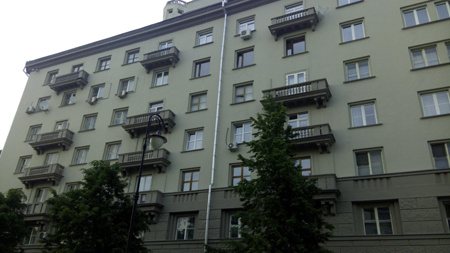 450x253  111 KB. Big one: 4608x2592  1168 KB