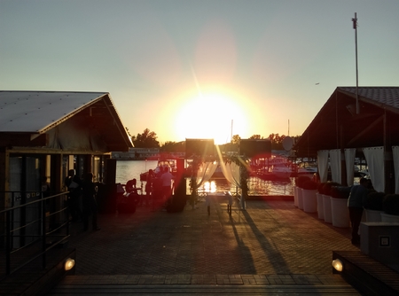 450x334  106 KB. Big one: 4224x3136  1949 KB