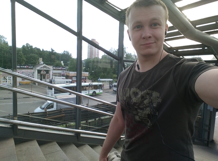 450x333  133 KB. Big one: 2592x1920  1281 KB