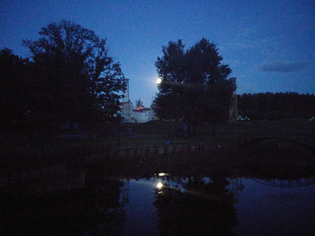 450x338  138 KB. Big one: 4160x3120  4321 KB