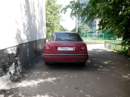 448x336  40 KB. Big one: 4096x3072  2959 KB