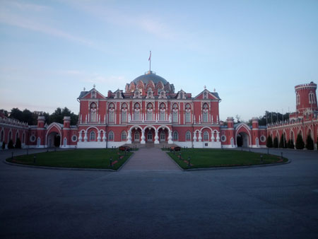 450x338  25 KB. Big one: 4096x3072  1357 KB