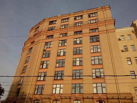 450x338  180 KB. Big one: 4160x3120  2050 KB