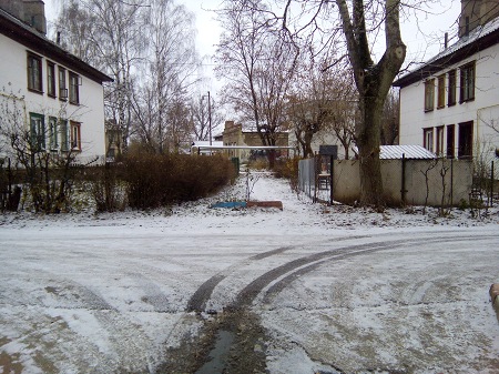 450x337  85 KB. Big one: 4160x3120  5590 KB