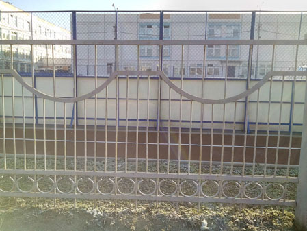 449x337  50 KB. Big one: 3264x2448  2540 KB