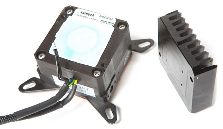 450x260  35 KB. Big one: 1500x1000  215 KB