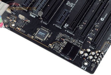 450x306  40 KB. Big one: 1500x1020  268 KB