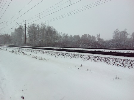 450x337  40 KB. Big one: 4160x3120  3113 KB