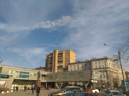 450x334  142 KB. Big one: 4208x3120  3232 KB