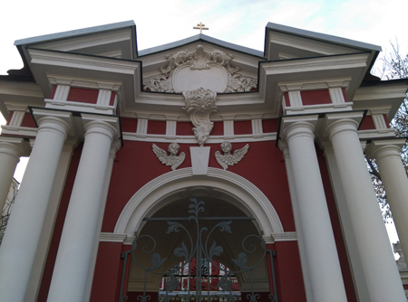 450x334  130 KB. Big one: 4208x3120  2910 KB