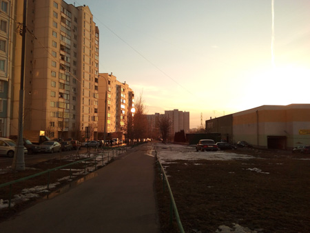 450x338  50 KB. Big one: 4160x3120  1530 KB