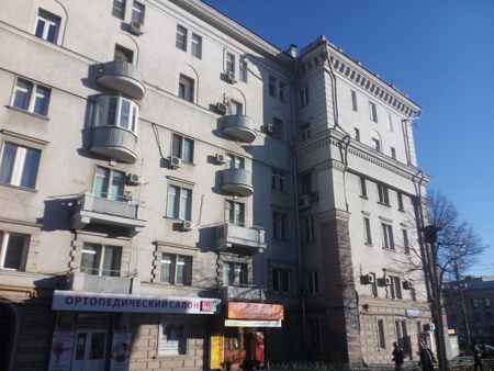 450x338  162 KB. Big one: 4160x3120  1567 KB