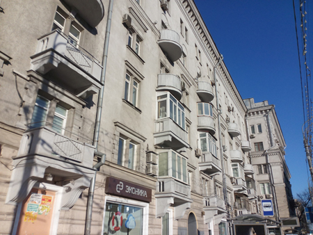 450x338  180 KB. Big one: 4160x3120  1798 KB