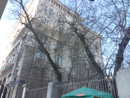 450x338  211 KB. Big one: 4160x3120  2339 KB