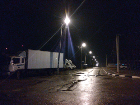 450x338  211 KB. Big one: 4608x3456  7001 KB