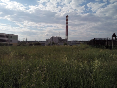 450x338  50 KB. Big one: 3264x2448  1401 KB