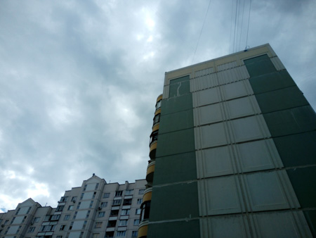 450x338  41 KB. Big one: 4608x3456  1953 KB