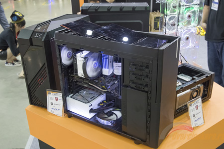 450x300  60 KB. Big one: 1500x1000  436 KB