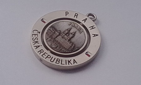 450x270  29 KB. Big one: 2880x1728  373 KB