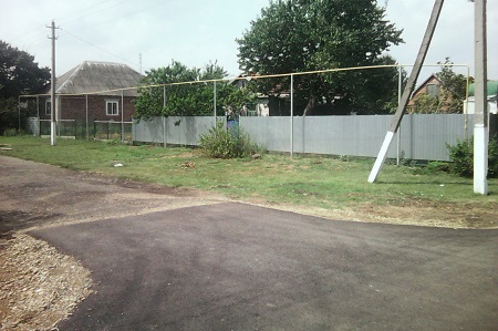 450x299  64 KB. Big one: 1600x1066  515 KB