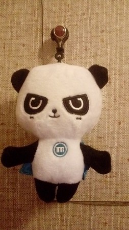 253x450  56 KB. Big one: 2560x1440  1070 KB