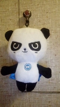 253x450  56 KB. Big one: 2560x1440  1078 KB