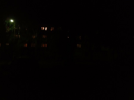 450x337  10 KB. Big one: 4160x3120  1101 KB