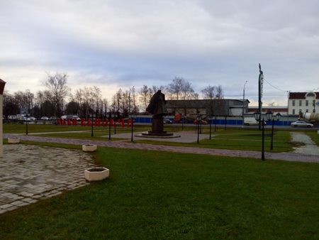 450x338  159 KB. Big one: 4608x3456  4845 KB